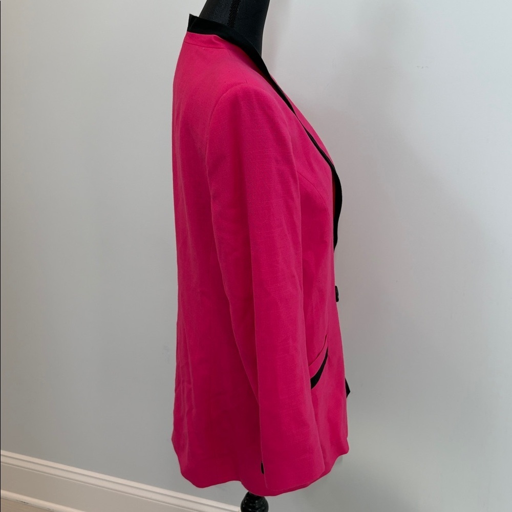 Oleg Cassini Vintage Longline Fuchsia Blazer with Black Accents - Picture 2 of 5